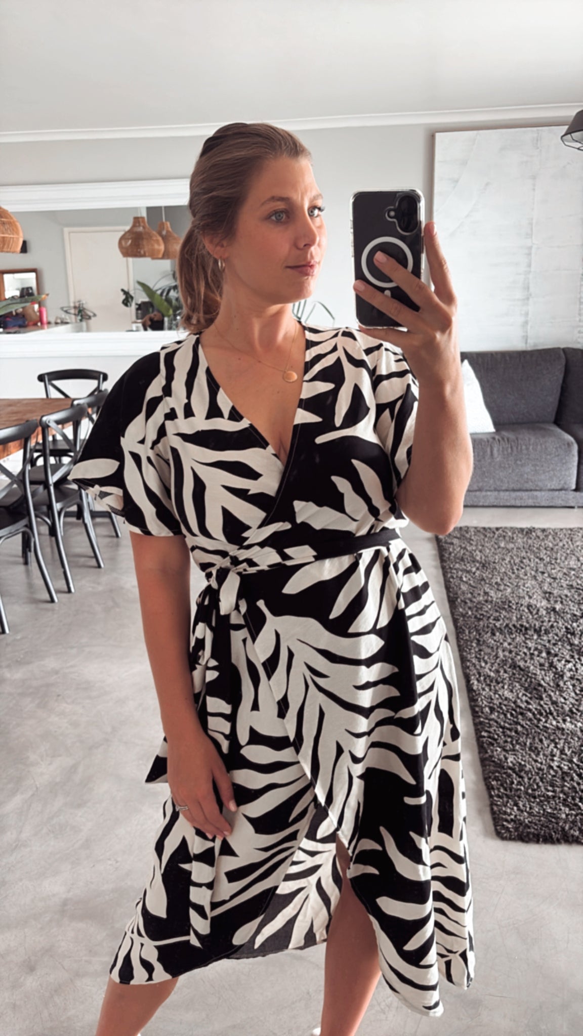 BLACK PRINTED WRAP DRESS